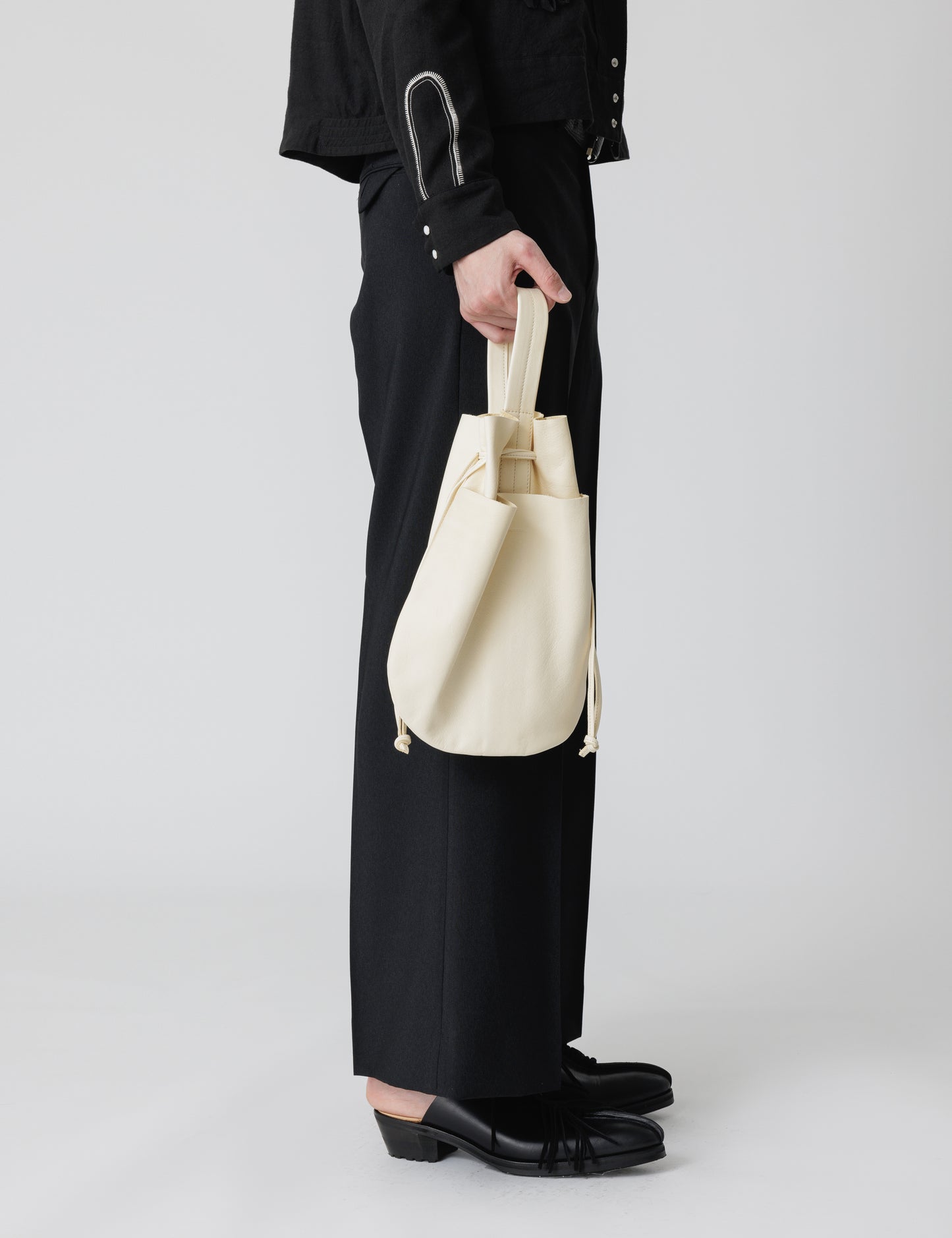 25SS-GOA-003 / LEATHER HELMET BAG / WHITE