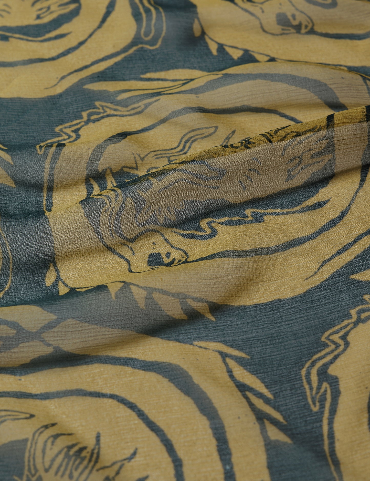 24AW-GOA-005 / “CURLED UP DRAGON” SILK SCARF / GREEN