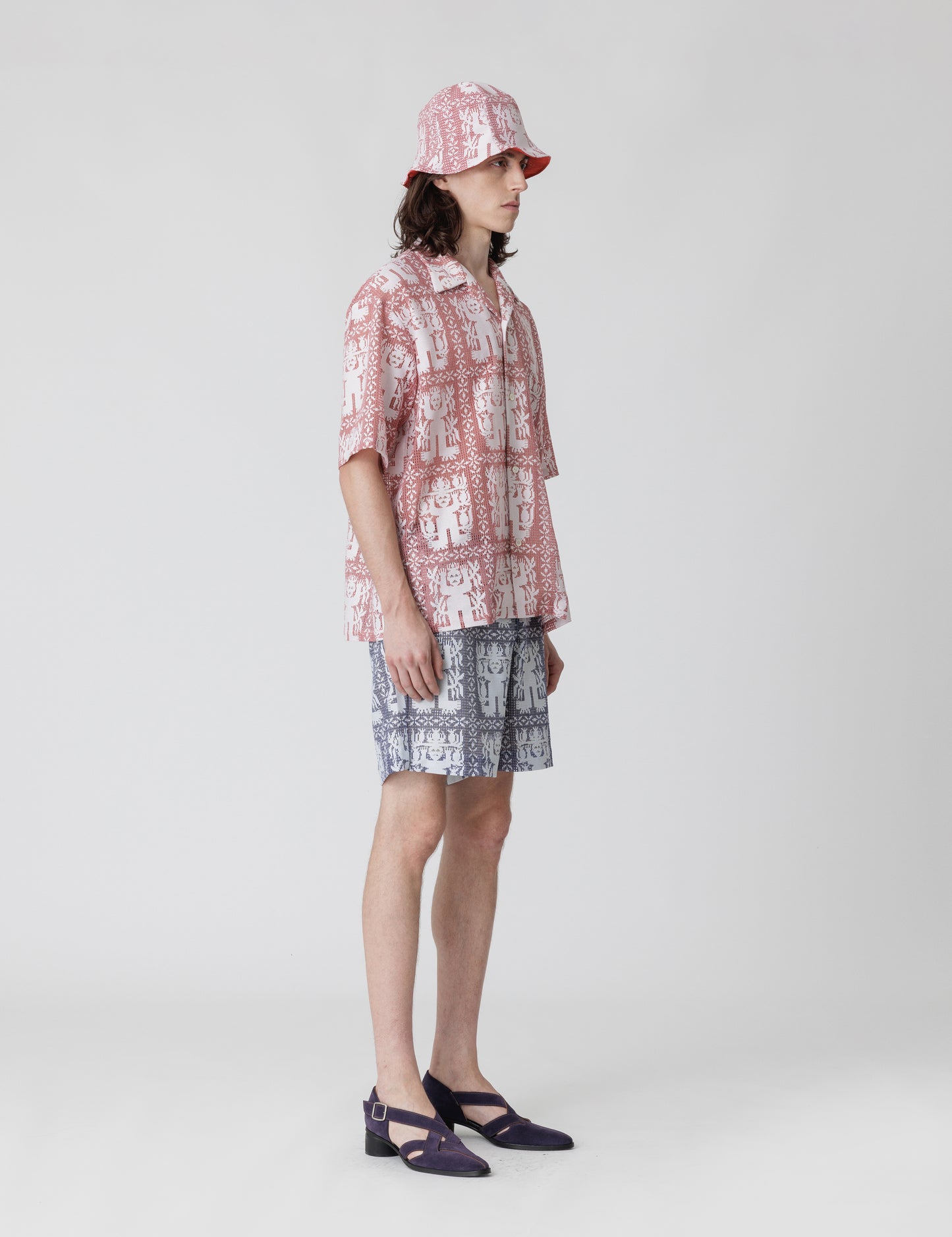 25SS-PA5-003 / SHORTS “AMULET LACE” / RED